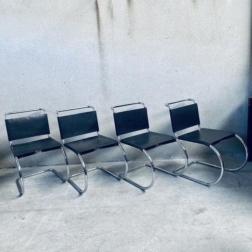 Chaises de salle à manger en cuir de la série MR de Mies van der Rohe 1960