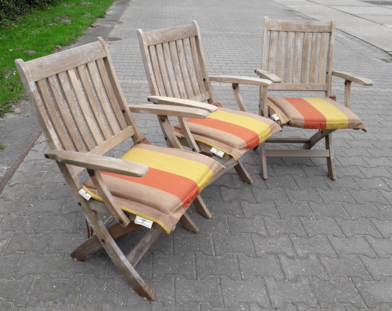 Image 1 of 3 chaises pliantes en teck de Teak and Garden Ocean avec coussins Lambert Outdoor