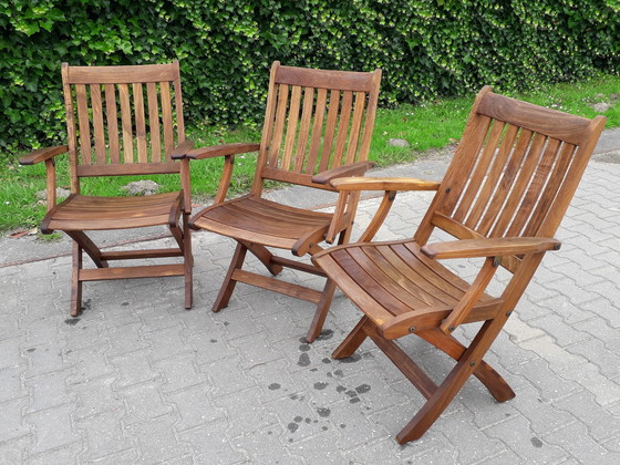 Image 1 of 3 chaises pliantes en teck de Teak and Garden Ocean avec coussins Lambert Outdoor