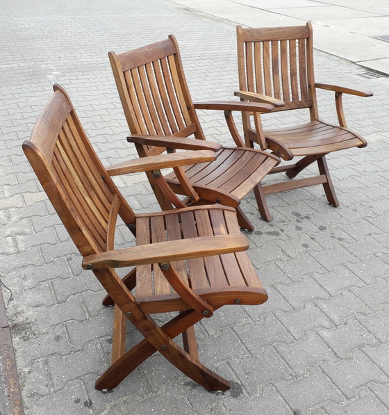 Image 1 of 3 chaises pliantes en teck de Teak and Garden Ocean avec coussins Lambert Outdoor