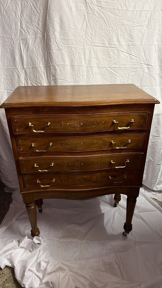 Image 1 of Chest of drawers