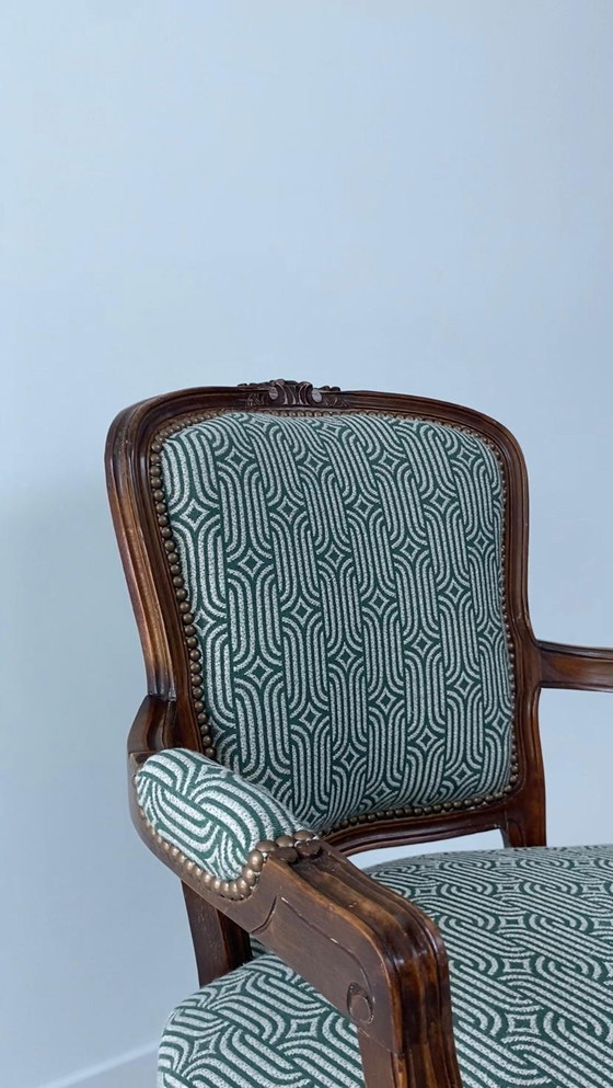 Image 1 of Classic chair