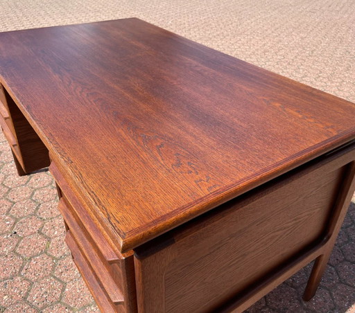 G.V. Gasvig Desk Dark Oak