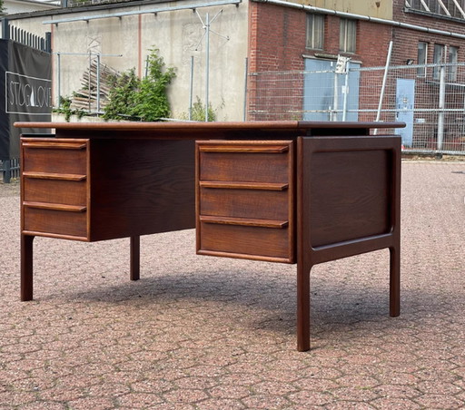 G.V. Gasvig Desk Dark Oak