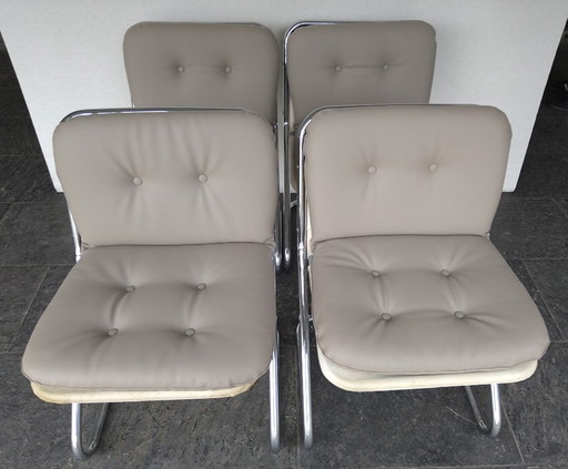 Chaises de salle à manger design vintage 4 pièces.