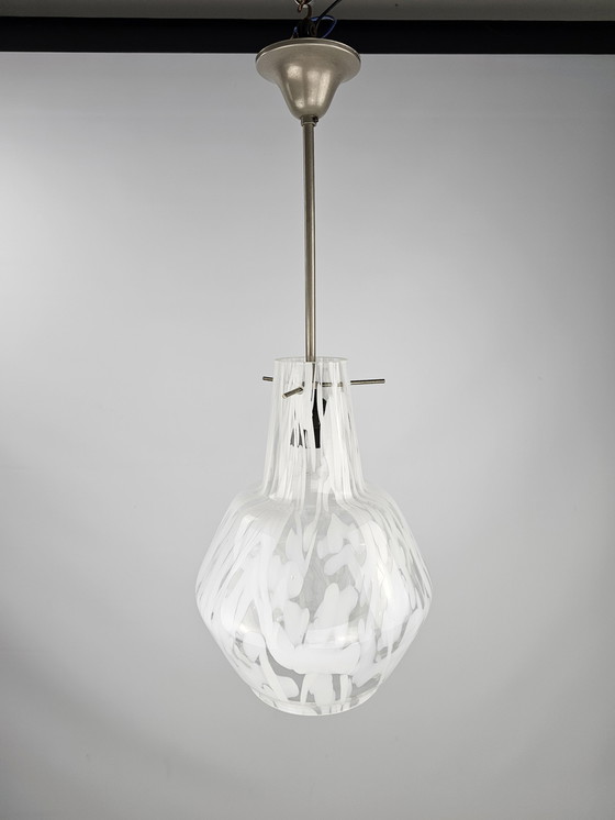 Image 1 of Lampe suspendue italienne en verre nuageux