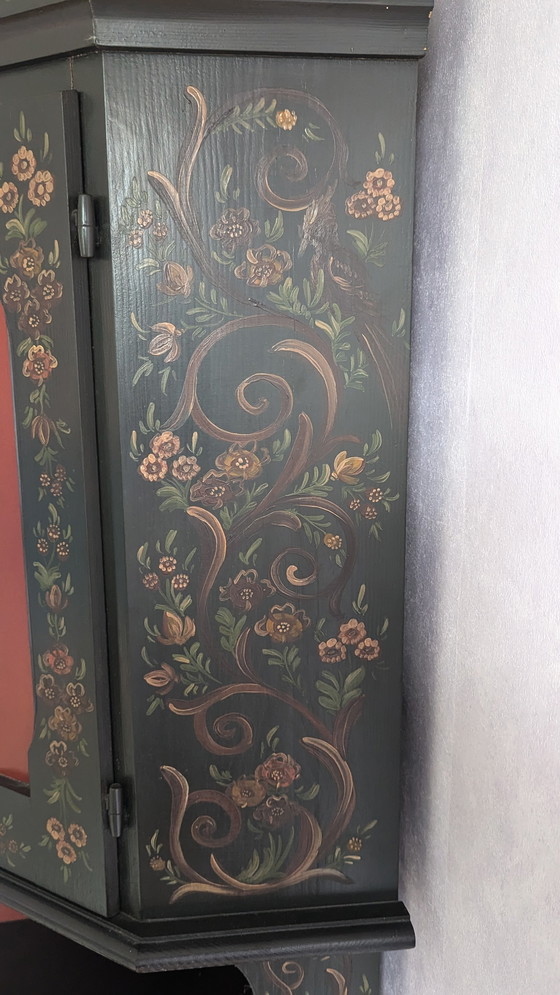 Image 1 of Hand painted corner cabinet from Hindeloopen