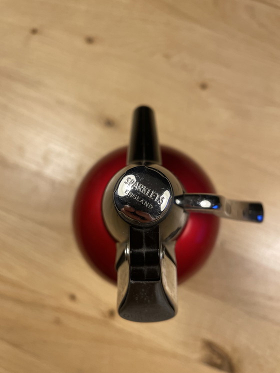 Image 1 of Bottiglia d'acqua frizzante Sparklets rossa