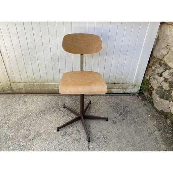 Image 1 of Vintage industrial swivel chair A in wood and metal, 1950