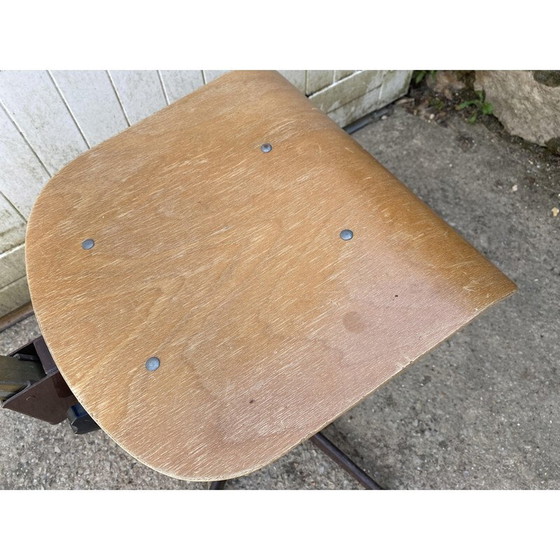 Image 1 of Vintage industrial swivel chair A in wood and metal, 1950