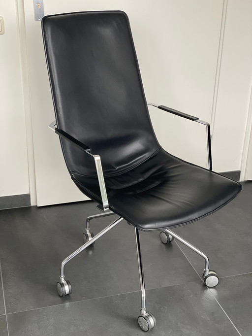 Lammhults luxury office chair