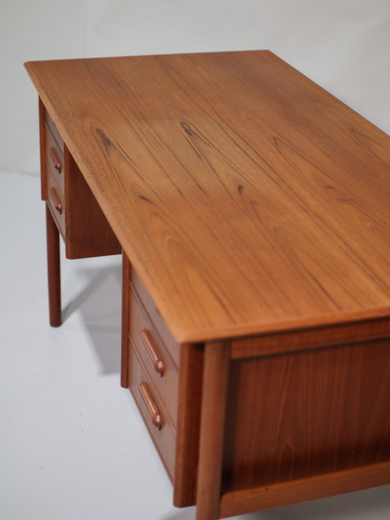 Image 1 of Freestanding desk Gunnar Nielsen Tibergaard 1960s