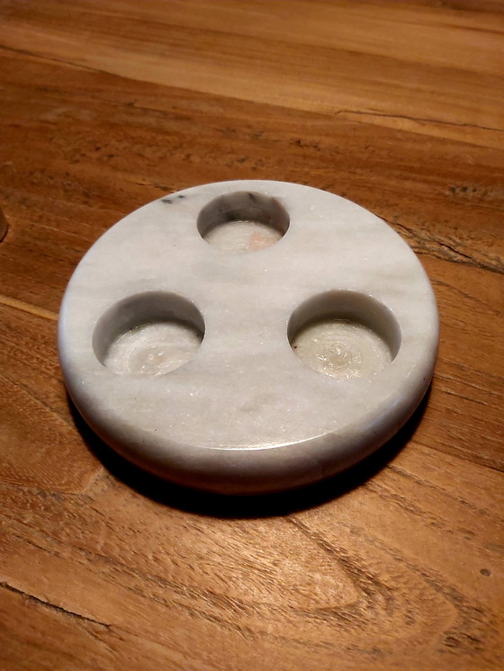 Image 1 of Marble candle holder round