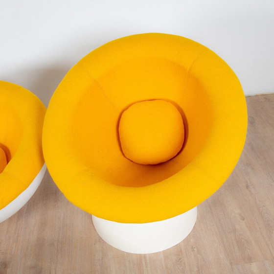 Image 1 of Vintage sphere armchairs in fiberglass and wool Kvadrat, France 1960
