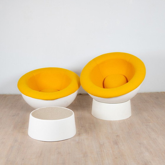 Image 1 of Vintage sphere armchairs in fiberglass and wool Kvadrat, France 1960