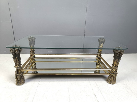 Image 1 of Tavolino da caffè vintage in ottone con fiori, anni '70