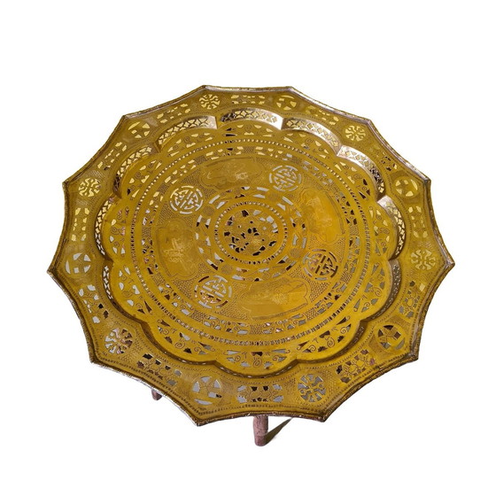 Image 1 of Mesa auxiliar plegable vietnamita, década de 1950