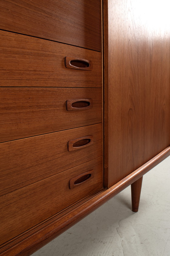 Image 1 of H.P. Hansen highboard 64442