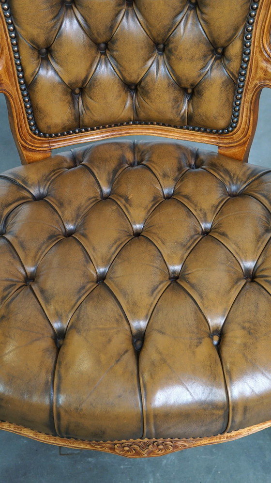 Image 1 of 2 x Fauteuil chesterfield baroque en cuir de bœuf avec pieds queen Ann