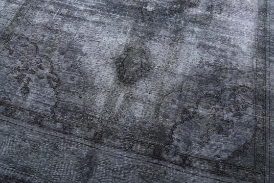 Image 1 of Hand-knotted Vintage Royal Carpet - 290 X 190 Cm