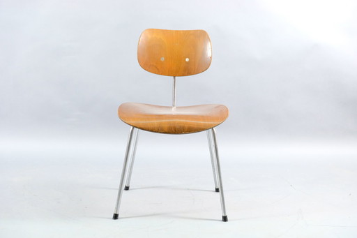 Wilde + Spieth SE68 side chair by Egon Eiermann