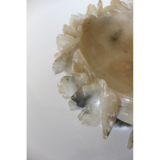 Image 1 of Centrotavola vintage "Tazza" in alabastro, Italia