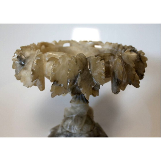 Image 1 of Centrotavola vintage "Tazza" in alabastro, Italia
