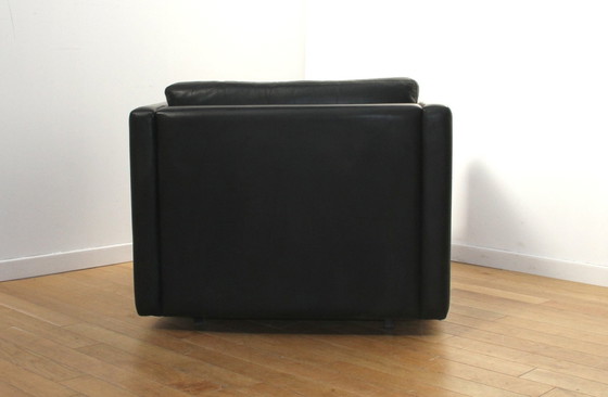 Image 1 of Club 1051 armchair, Knoll