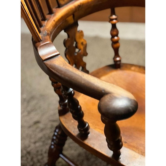 Image 1 of Victorian Windsor armchair in solid elm, 1850
