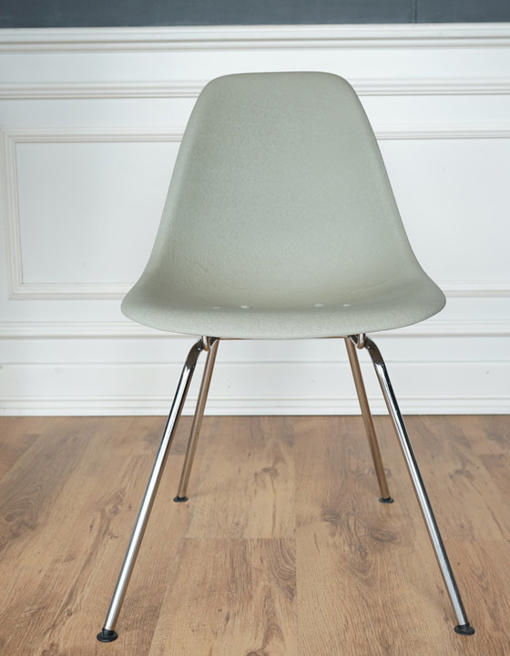 Image 1 of 2x Vitra Eames Side Chair