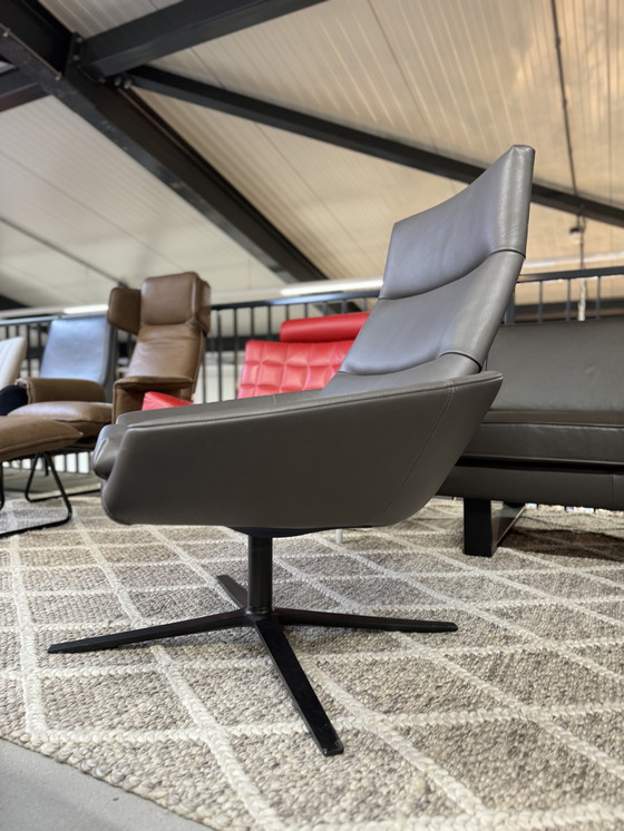 Image 1 of Montis Hugo Swivel armchair gray leather