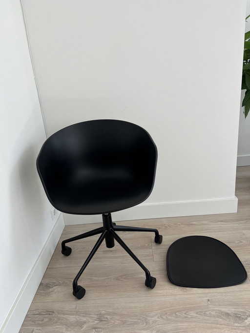 Hay Aac 24 Office Chair + Leather Seat Pad