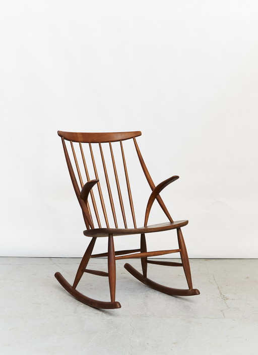 Illum Wikkelsø Rocking Chair "IW3" for Niels Eilersen