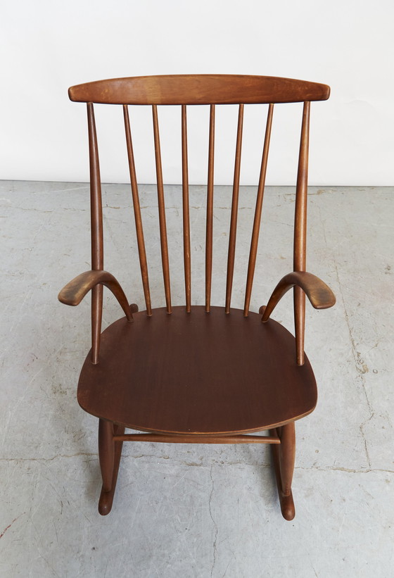 Image 1 of Illum Wikkelsø Rocking Chair "IW3" pour Niels Eilersen