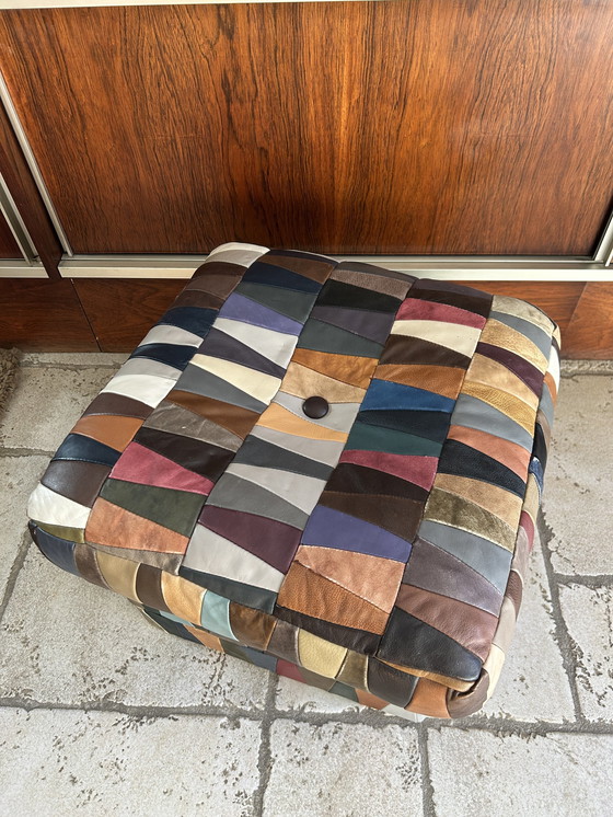 Image 1 of Pouf /Coffre "Arlequin" Patchwork De Cuir Swiss Made 1970