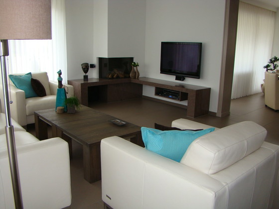 Image 1 of 2.5 Seater Sofa And 2 Armchairs