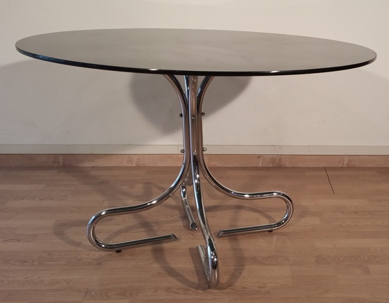 Image 1 of Table basse italienne du milieu du siècle en acier et chrome avec plateau rond en verre fumé, années 1960