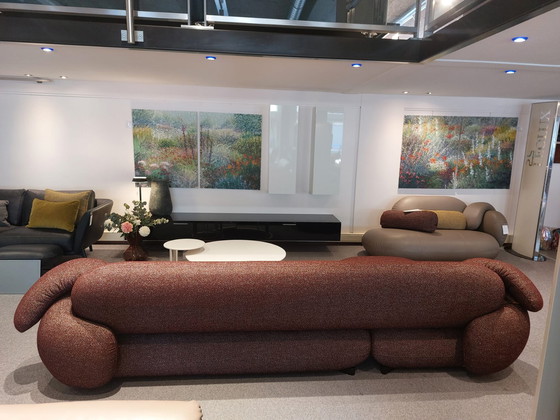 Image 1 of Leolux Pulla lounge sofa