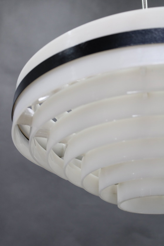 Image 1 of Lampada a sospensione in plastica Ufo anni '60, disponibili fino a 20 pezzi