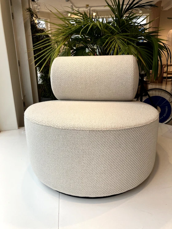 Image 1 of Fest Sinclair Lounge chair with swivel base