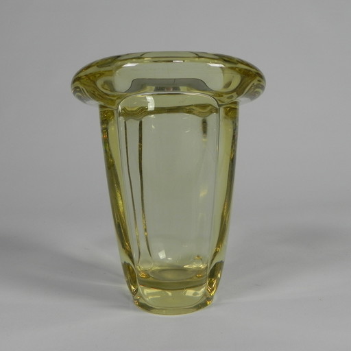 Vase Art Déco en verre épais à bord renversé, années 1930