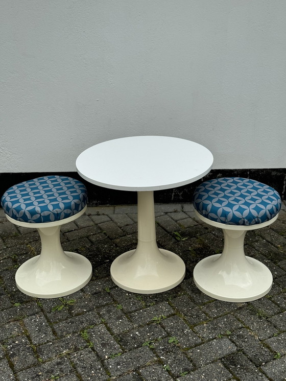 Image 1 of Tulp Space Age Table And 2 Stools