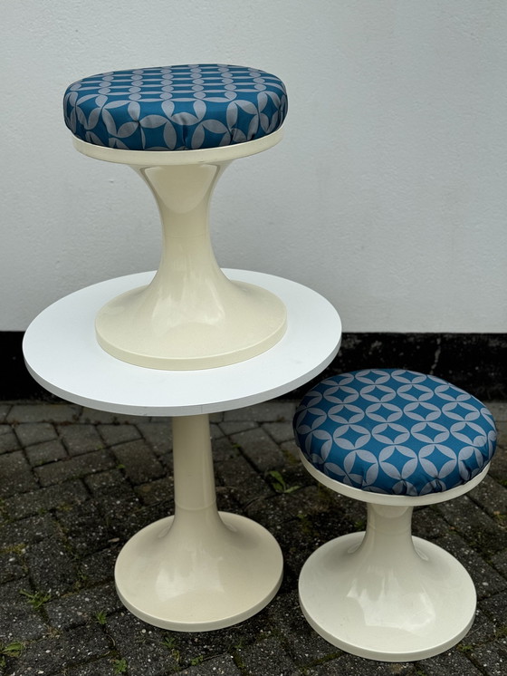 Image 1 of Tulp Space Age Table And 2 Stools