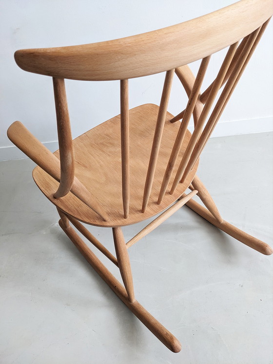 Image 1 of Niels Eilersen rocking chair 'IW3' by Illum Wikkelsø