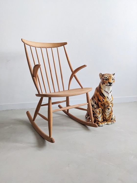 Image 1 of Niels Eilersen rocking chair 'IW3' by Illum Wikkelsø