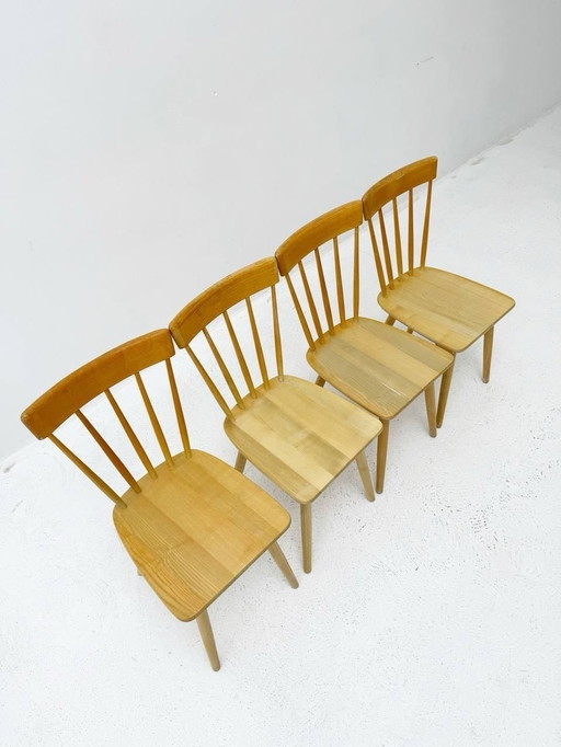 Set of 4 timeless rung chairs from Victoria-Möbel