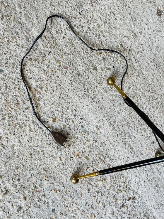 Image 1 of Lampada da terra vintage con decorazioni in ottone dorato su gambe a treppiede, anni '60