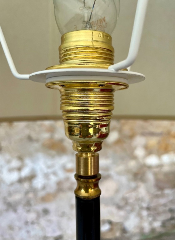 Image 1 of Lampada da terra vintage con decorazioni in ottone dorato su gambe a treppiede, anni '60