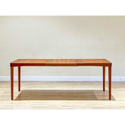 Extending Dining Table (by Bramin)