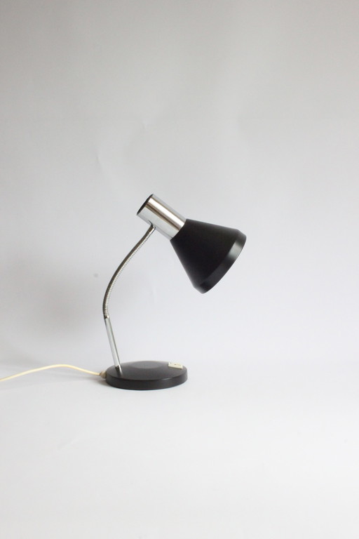 Lampe de bureau chromée à col de cygne, années 1960.